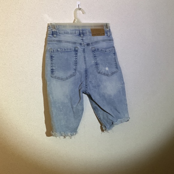 Jeans shorts - Picture 2 of 3